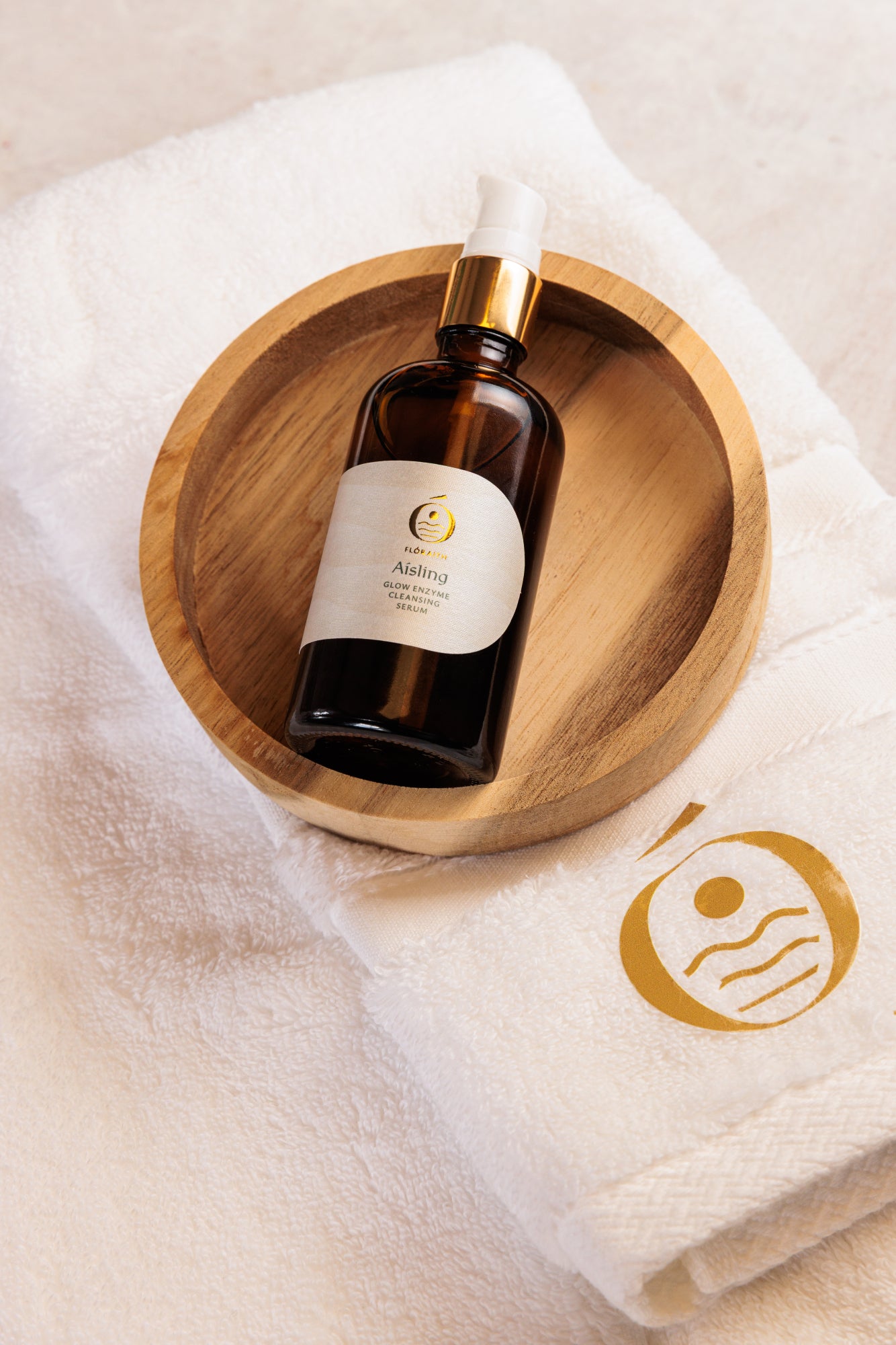 AISLING ANANN GLOW CLEANSER